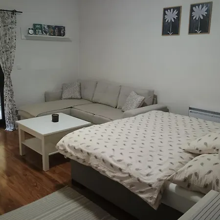 Viktória 5 Appartamento